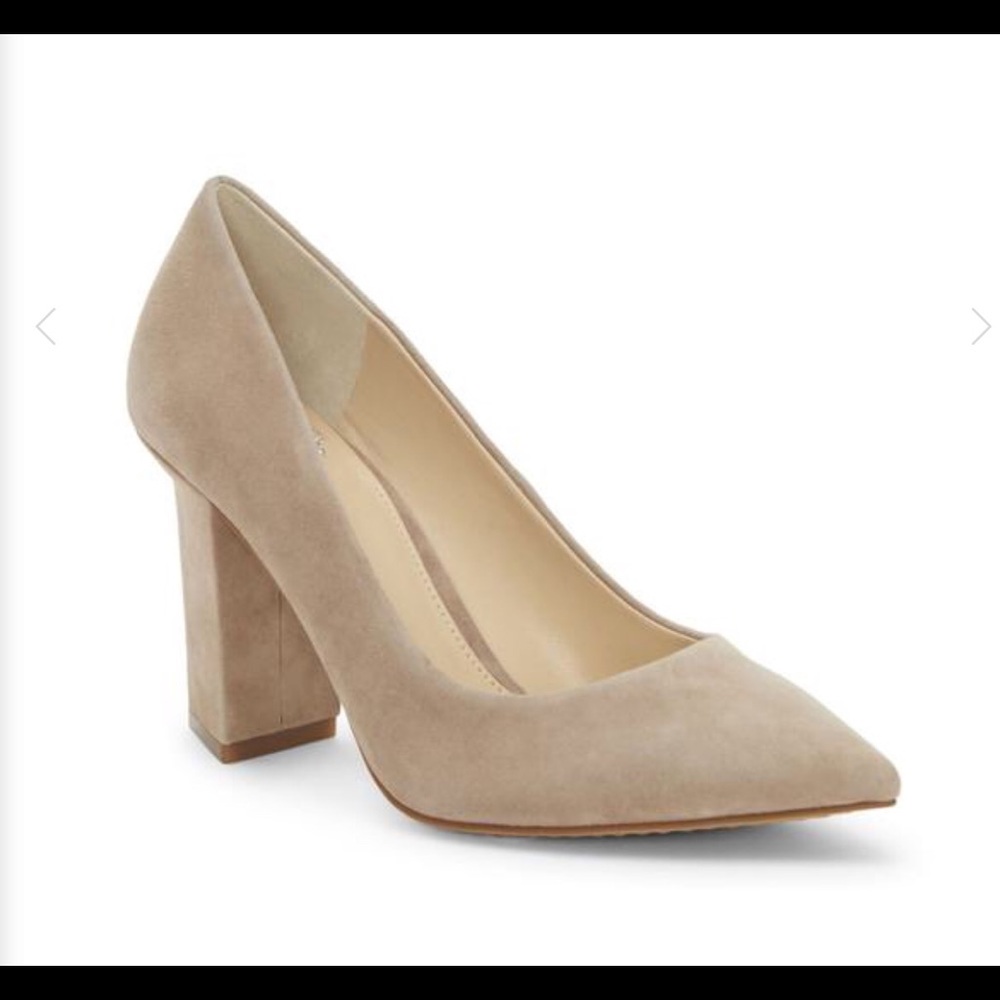 Vince Camuto  Candera Nude Suede size 9